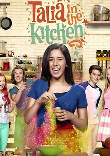 Талия на кухне