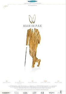 Человек в костюме